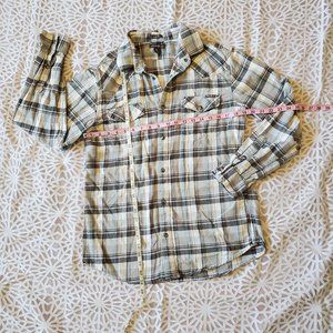 Men's M Eddie Bauer plaid snap